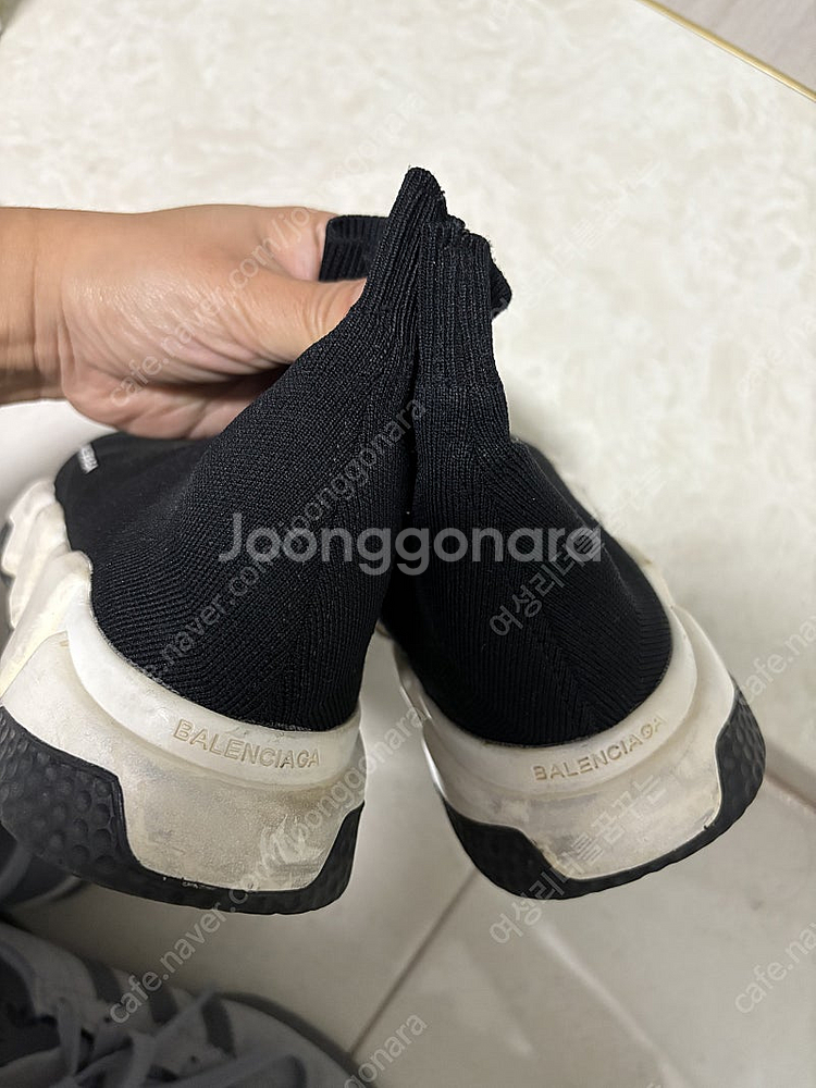 발렌시아가 235-240--0