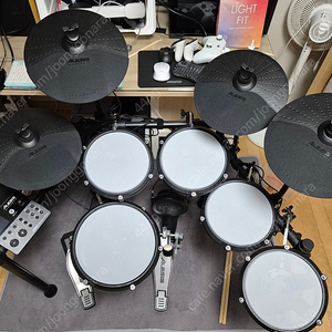 알레시스 니트로 맥스(Alesis nitro max) 추가킷 포함 전자드럼