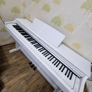 YAMAHA DIGITAL 피아노 YDP-163WH (화이트) 판매 합니다.(가격인하 30만원)