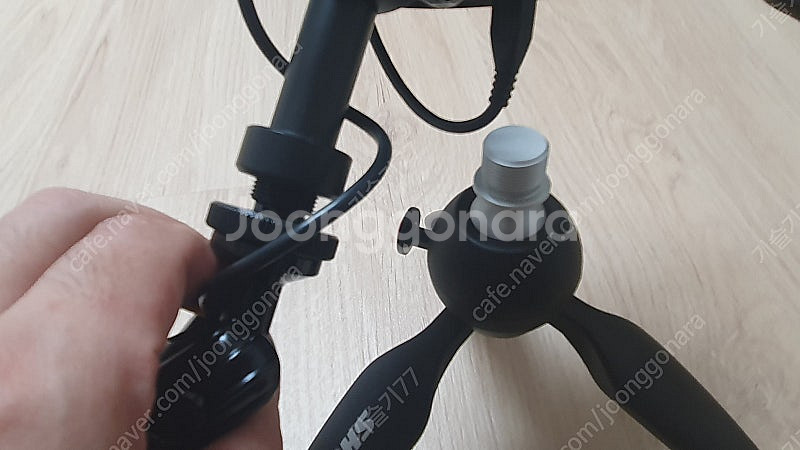 슈어 Shure MV7, SM7B팝필터, 암스탠드, 작...--9