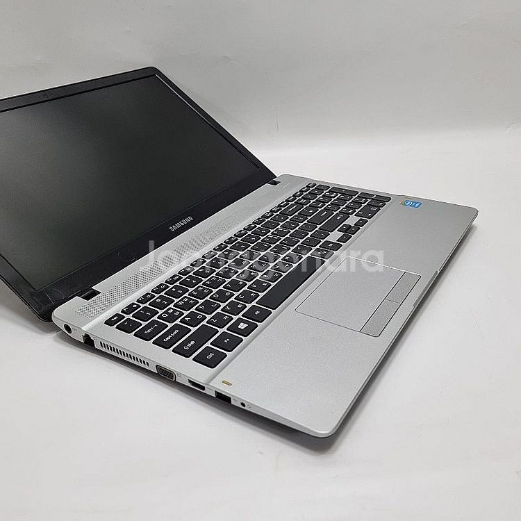 17삼성노트북 i5 SSD256G/8G/업글/성능업--5