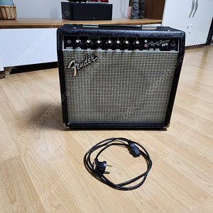 펜더 프론트맨 28R(Fender Frontman 25R)팝니다