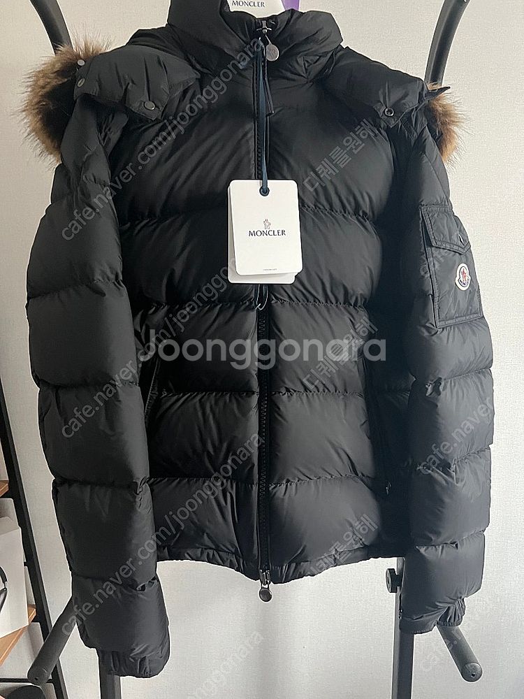몽클레어 남성 숏 후드 패딩 마야프 3사이즈--0