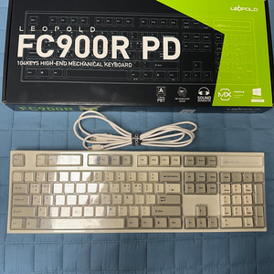 레오폴드 FC 900R PD 갈축 판매합니다.