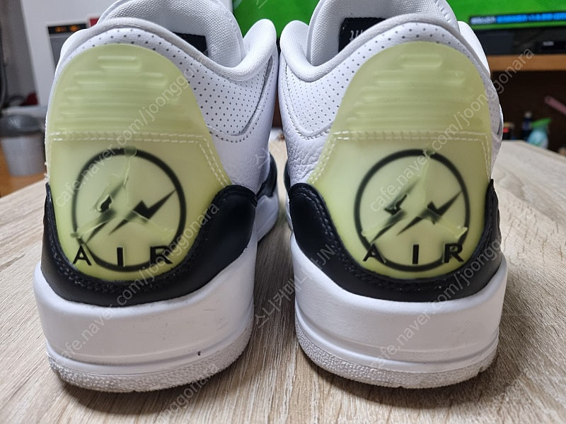 [255]조던3 프라그먼트 화이트 블랙--6