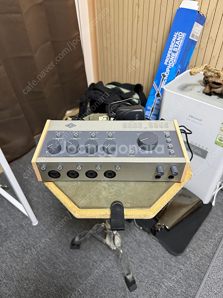 Uad volt 476p 오디오 인터페이스 팝니다--0