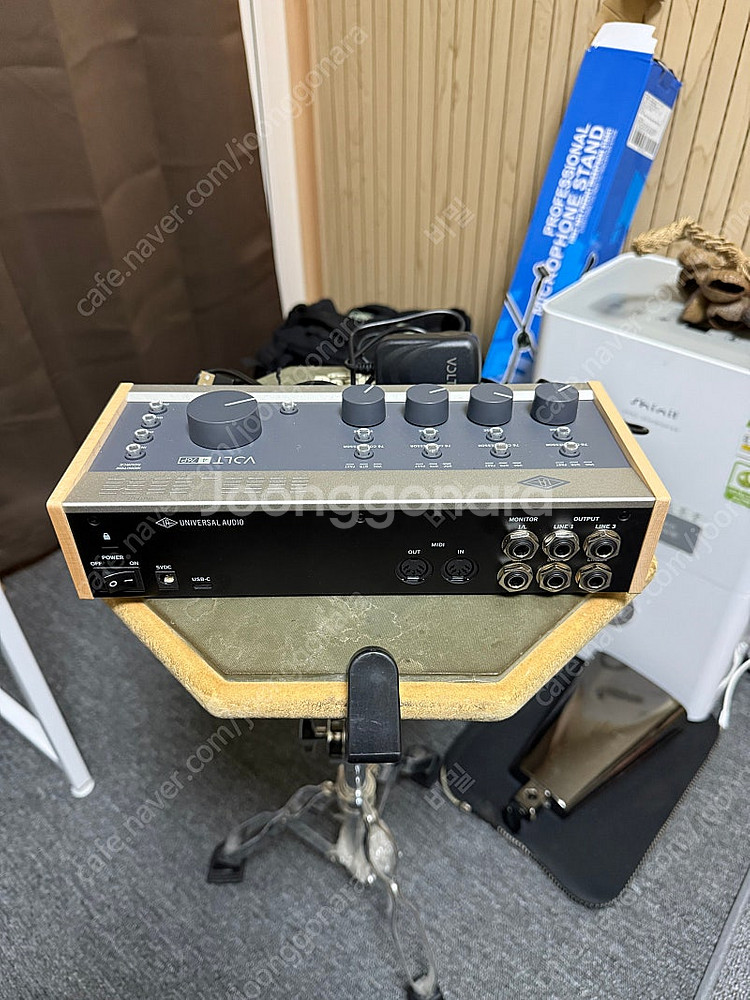 Uad volt 476p 오디오 인터페이스 팝니다--2