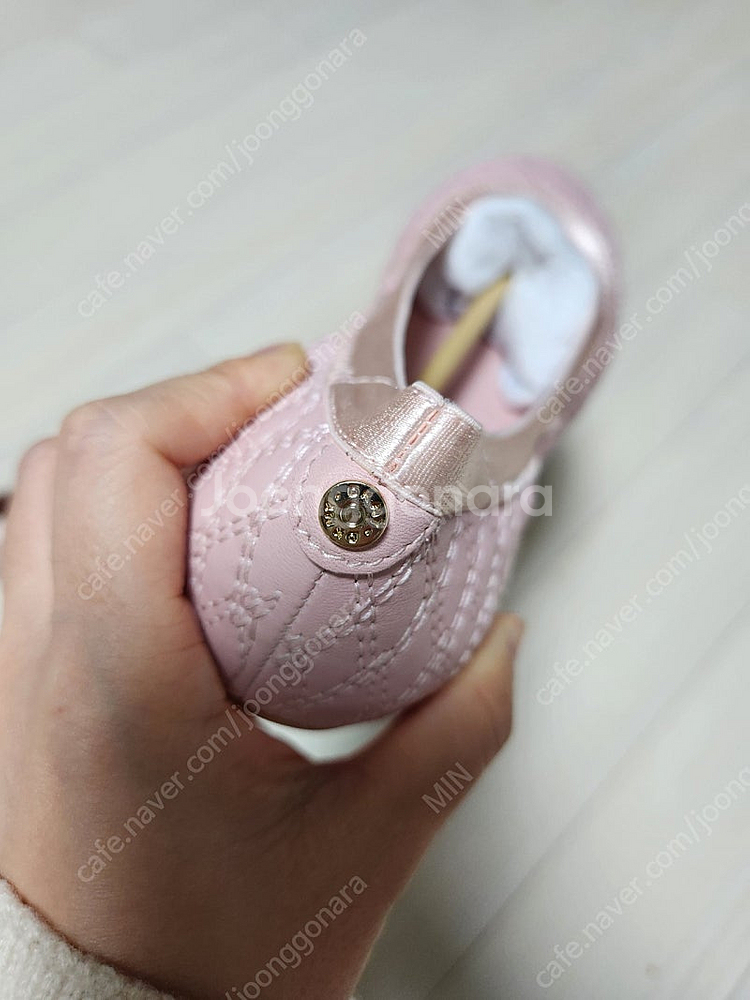 DKNY 플랫슈즈/ 신발--2