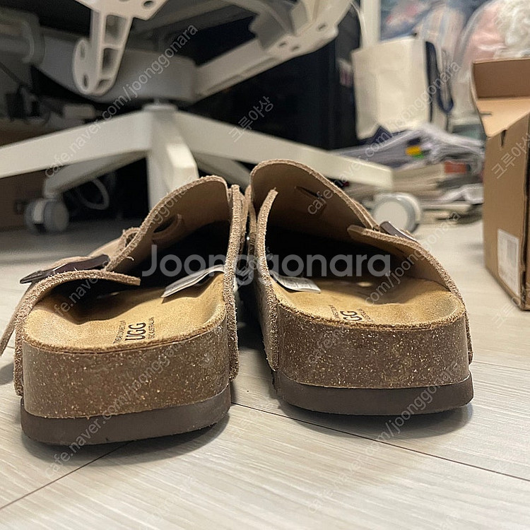 어그/보스턴 타우페 색상/40사이즈/50000원--1