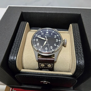 [판매/인하]IWC 빅파일럿 43 신형 검판