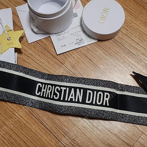 Dior 디올 몽테인 미차 스카프 새것 정품 택포