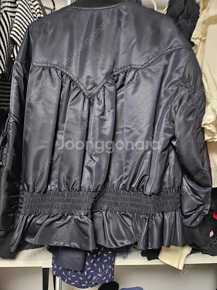 럭키슈에뜨 패딩점퍼신상팝니다--2