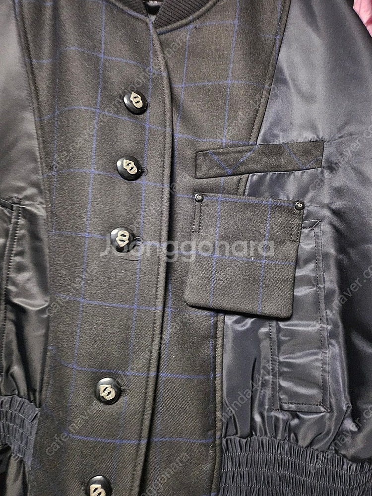 럭키슈에뜨 패딩점퍼신상팝니다--3