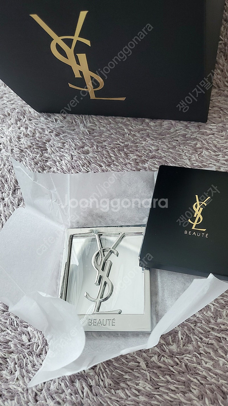 [새상품] 입생로랑 뷰티 거울 + 프리미엄 라벨 택 (...--2