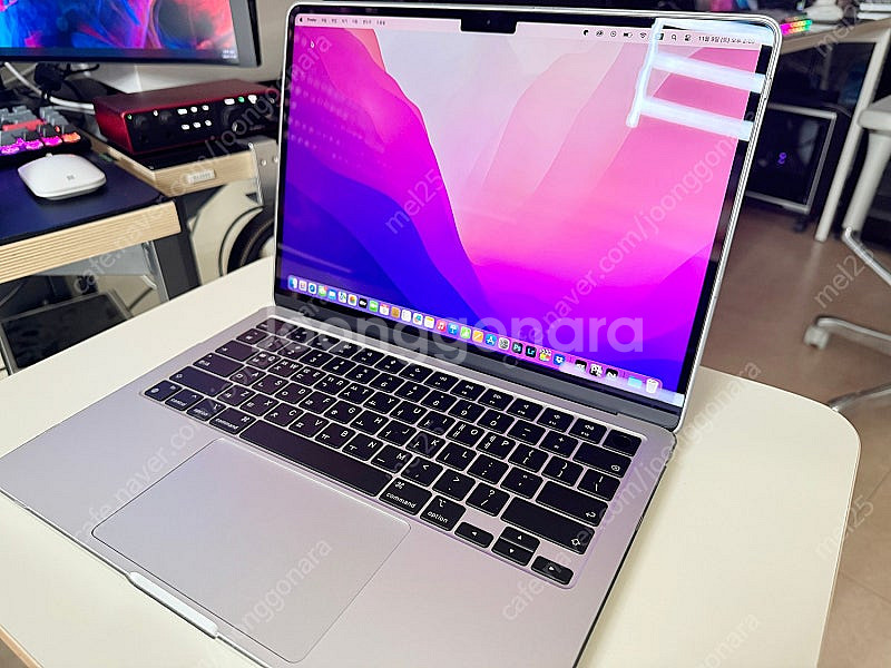 맥북에어 M2 13, 16GB램 256GB--0