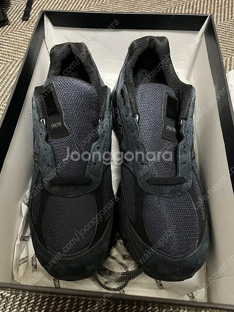 자운드 뉴발란스 990v4 네이비 275--1