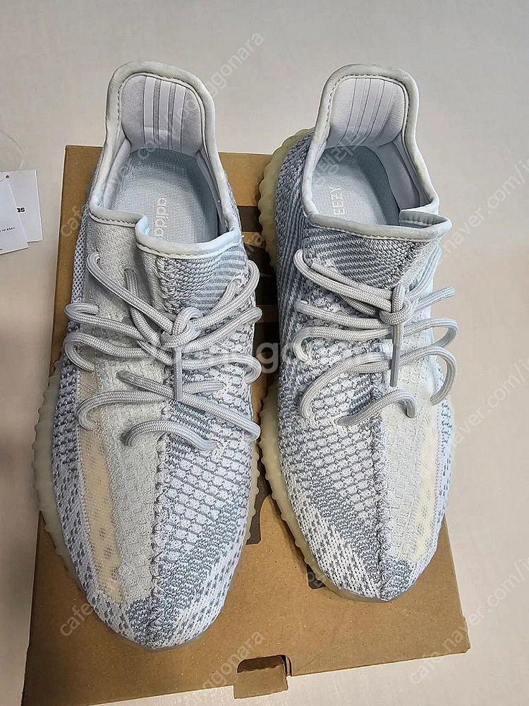 아디다스 이지부스트 클라우드화이트(FW3043) 사이즈 275mm--1