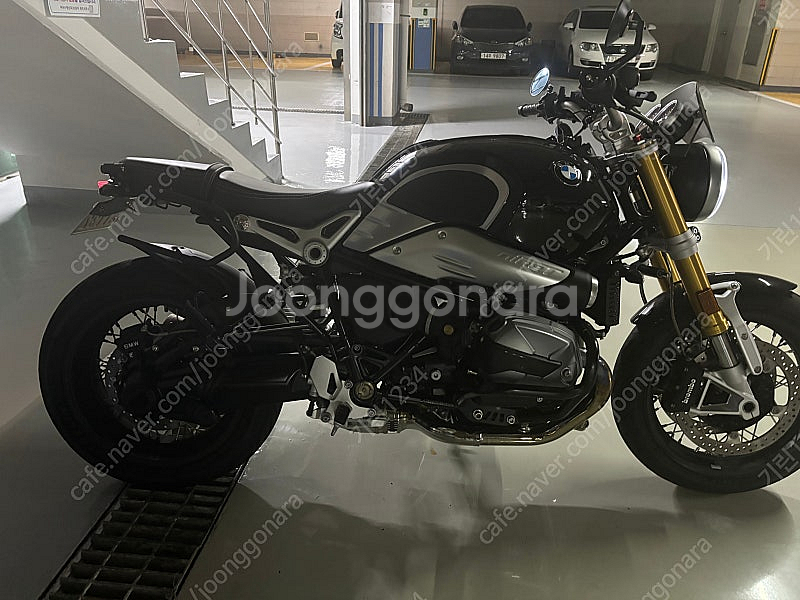 bmw 알나인티 23년식판매해요--1