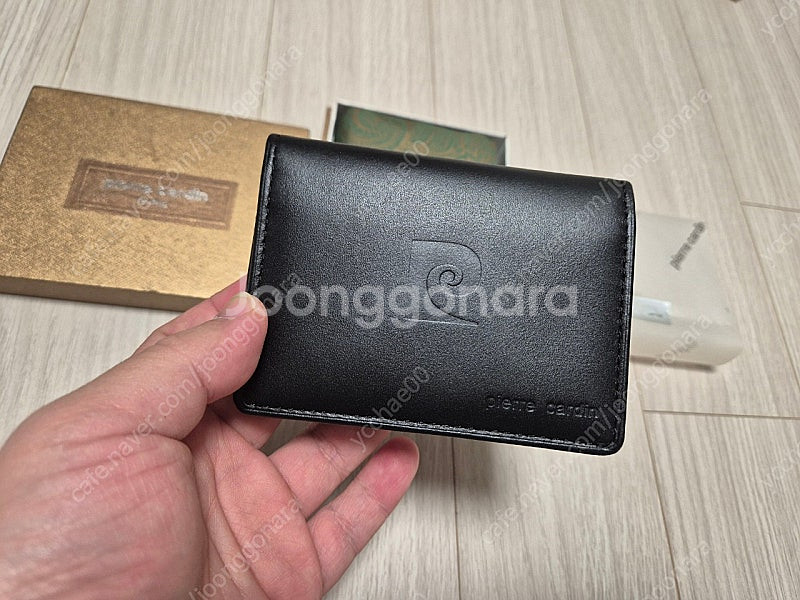 [미사용 새제품]피에르가르댕 정품 검정 가죽 반지갑--0