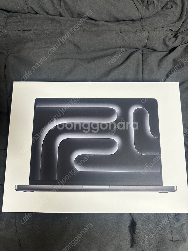 미개봉 새제품 맥북 프로 14 스블 • M3 Pro 1...--0