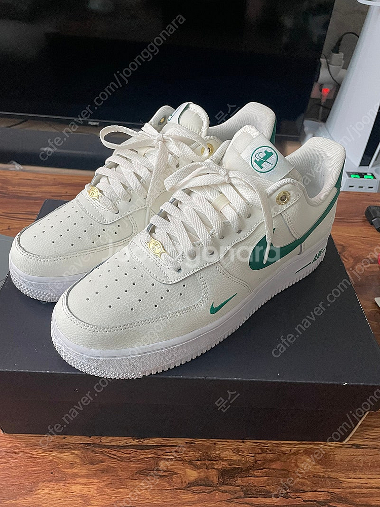 에어포스1 07 LV8 말라카이트 / 275--0
