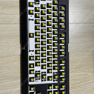 레이저 블랙위도우 te v2 옐로우축 2.5만 blackwidow chroma te v2 / 레이저 데스에더 엘리트 1.5만