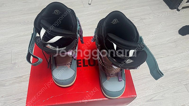 2324 디럭스 여성용 부츠 팝니다 230--0