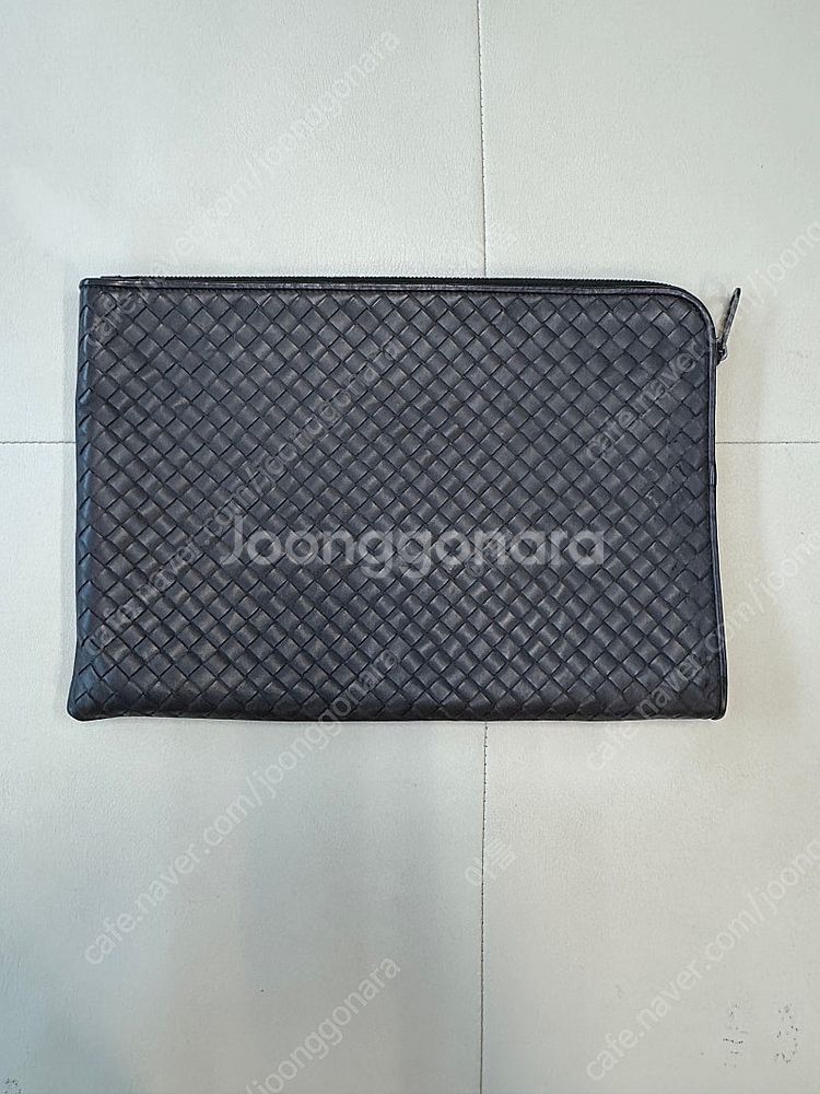 보테가베네타 도큐먼트 클러치 L(34x24) 상태A--0