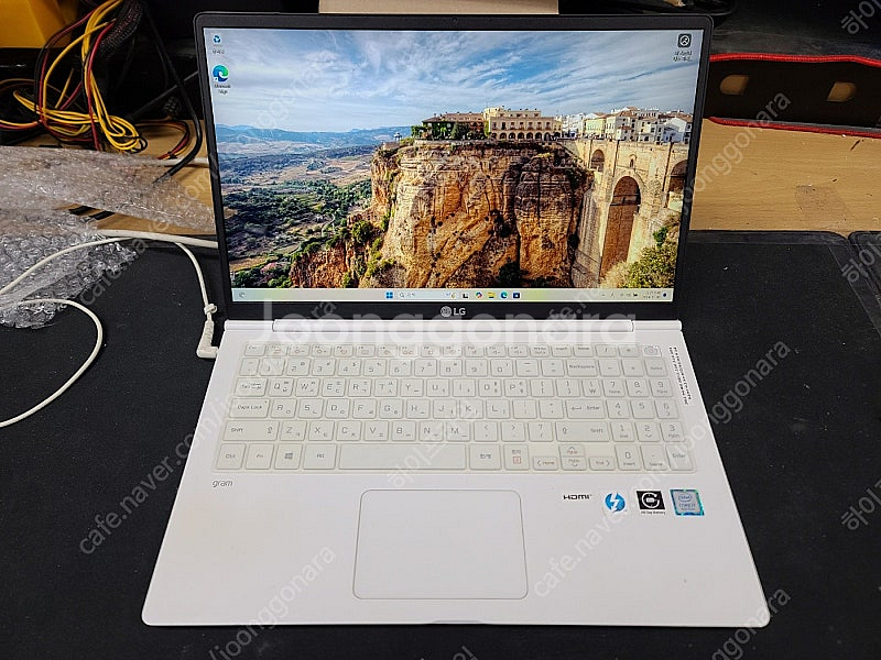 LG그램 15Z990-VA70K 노트북 판매합니다.--2