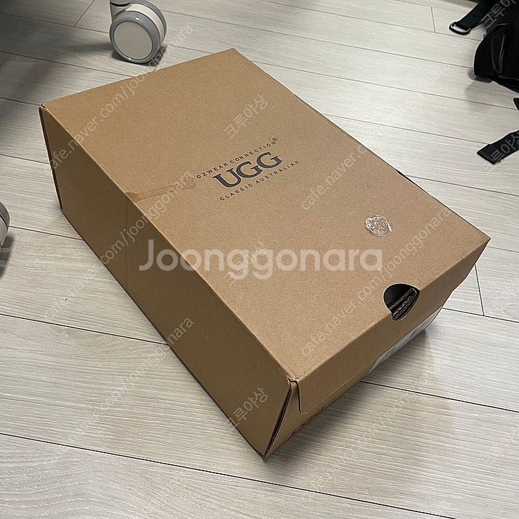 어그/보스턴 타우페 색상/40사이즈/47000원--4