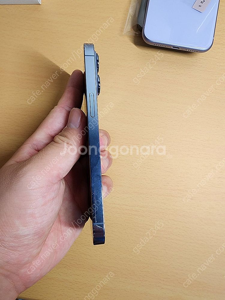 아이폰13프로 128기가 76프로 블루 판매합니다--2