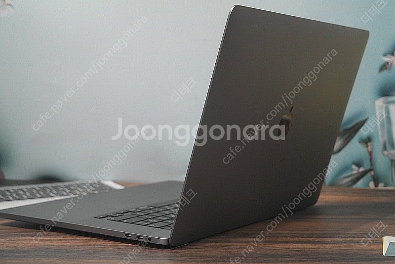 애플 맥북프로 2019 16형 [A2141/인텔9세대]...--9