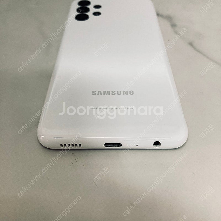 갤럭시 A13 화이트 64G 무잔상S급 8만원 판매합니...--2