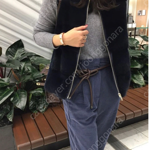 (새상품) 지은블로그 밍크무스탕베스트 네이비