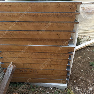 (판매)우레탄판넬 샌드위치판넬 벽채판넬 50티 100티 조립식창고