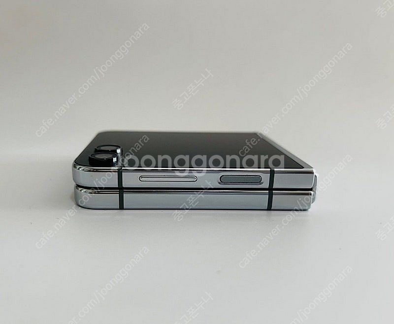 새폰급) 갤럭시 제트플립5 민트 512gb 기스찍힘없음...--3