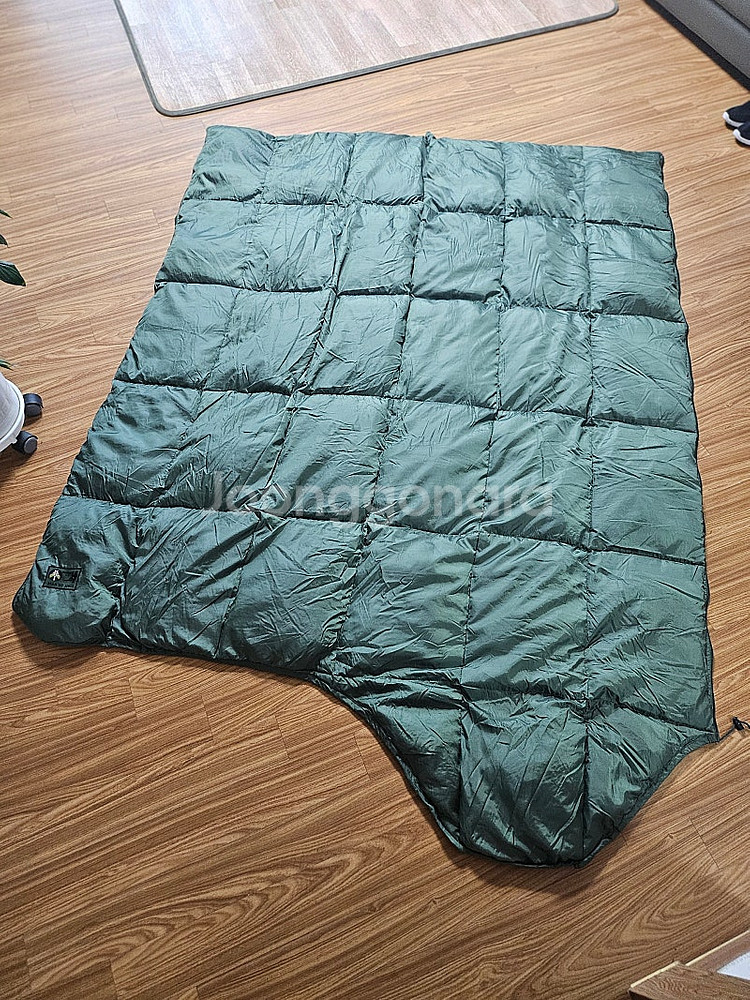 차박 침낭 팝니다.--1