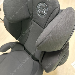 싸이벡스 플레티넘 솔루션 제트 픽스 ﻿Cybex Solution Z-FIX 주니어 카시트