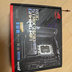 ASUS ROG STRIX z690-i game wifi 팝니다