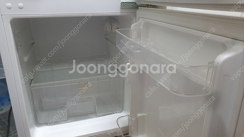 삼성 미니냉장고 90L--1