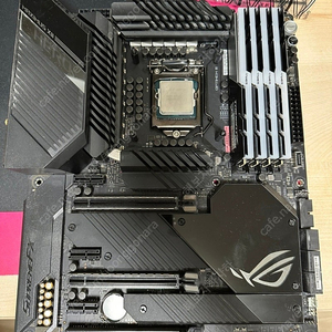 10900k + z490 + 32g 팝니다