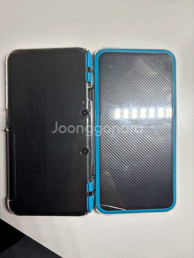 닌텐도 2DS (충전기 없음) 판매--2