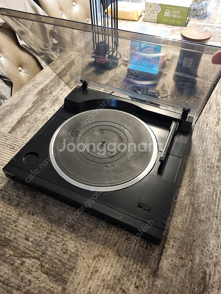 대우 턴테이블 8만원에 팝니다. (트랙오토무브기능 있으며, 인천 직거래 가능합니다)--0