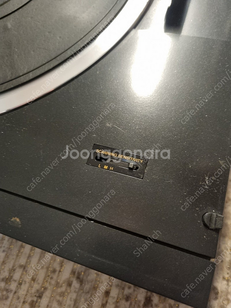 대우 턴테이블 8만원에 팝니다. (트랙오토무브기능 있으며, 인천 직거래 가능합니다)--1