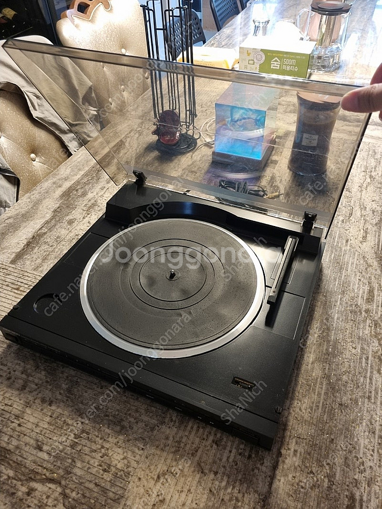 대우 턴테이블 8만원에 팝니다. (트랙오토무브기능 있으며, 인천 직거래 가능합니다)--2