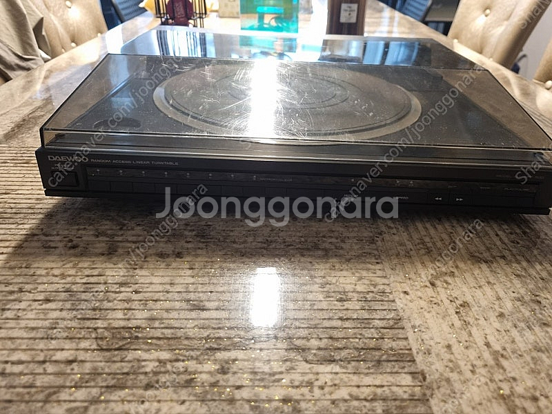 대우 턴테이블 8만원에 팝니다. (트랙오토무브기능 있으며, 인천 직거래 가능합니다)--4