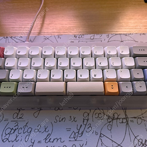 Mito canvas XDA 미토 캔버스 40s 베이스킷, 애플 레트로 키캡 팝니다.