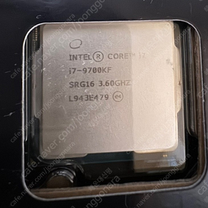 [부산직거래 가능] 인텔 9700KF 11만원 팝니다