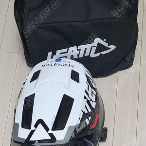 리에뜨 Leatt 헬멧 Moto 9.5 카본화이트 XL / 고글, 세나50s 하만카돈 클램프 포함