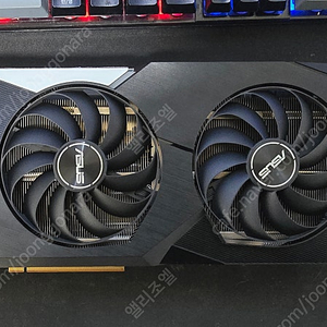 ASUS DUAL 라데온 RX 6700 XT D6 12GB 팝니다 (택포)